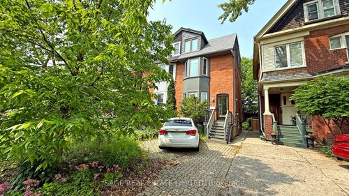 lower-532 Brunswick Ave, Toronto, ON, M5R2Z5 | Card Image