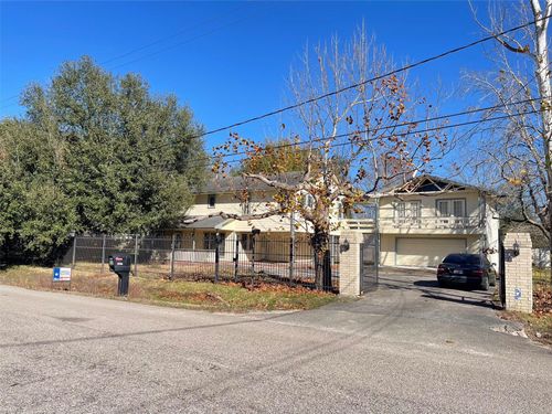 2232 Hoskins Dr, Houston, TX, 77080-5424 | Card Image