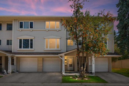 208 Queenston Hts Se, Calgary, AB, T2J6L1 | Card Image