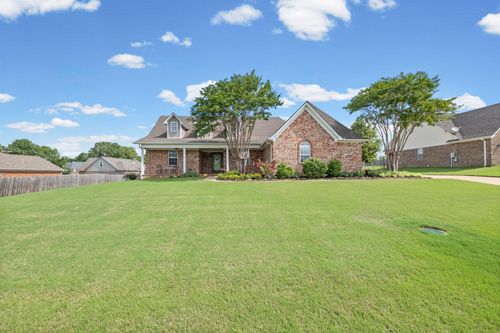 708 Walker Pkwy, Atoka, TN, 38004-7748 | Card Image