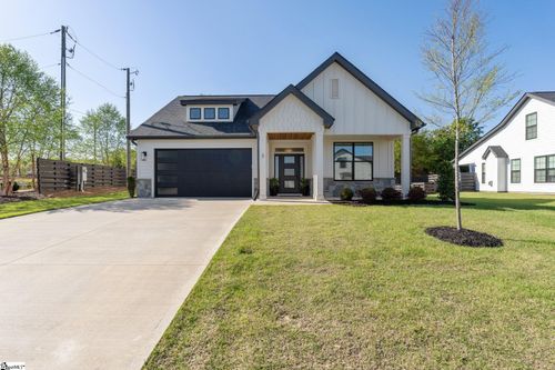 3 Cherry Blossom Dr, Simpsonville, SC, 29680-2492 | Card Image