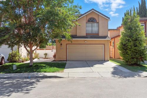 35968 Killorglin Cmn, Fremont, CA, 94536-1580 | Card Image
