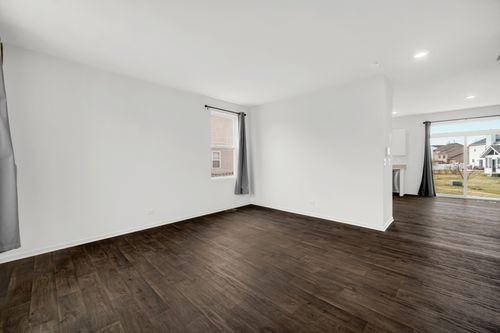 2155 Greenview Dr, Woodstock, IL, 60098-7016 | Card Image