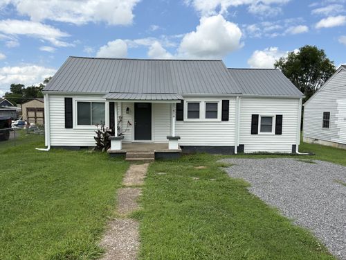 620 Spencer Ave, Gallatin, TN, 37066-3626 | Card Image