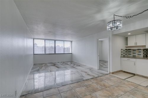 apt-306-3930 Swenson St, Las Vegas, NV, 89119-7269 | Card Image