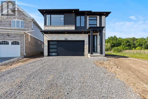 7455 Majestic Trail, Niagara Falls, ON, L2H3V9 | Card Image