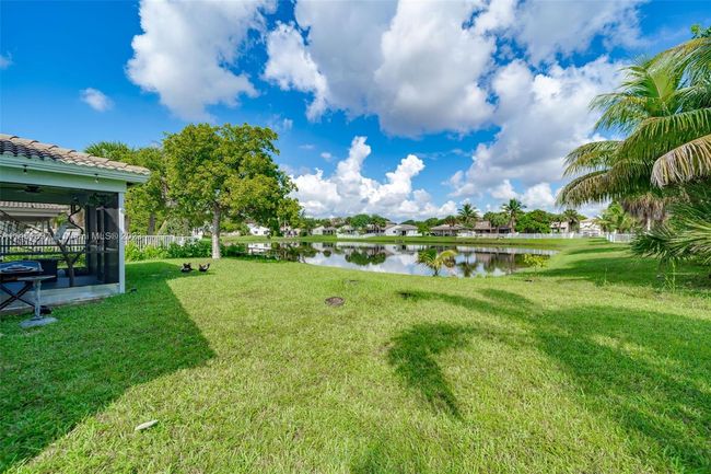 13323 Sw 44th St, House other with 3 bedrooms, 2 bathrooms and null parking in Miramar FL | Image 26