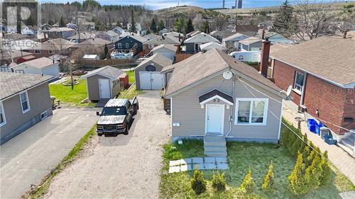 93 Logan Ave, Sudbury, ON, P3C3E3 | Card Image