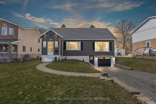 1610 Anne St, Kingston, ON, K7M5H7 | Card Image