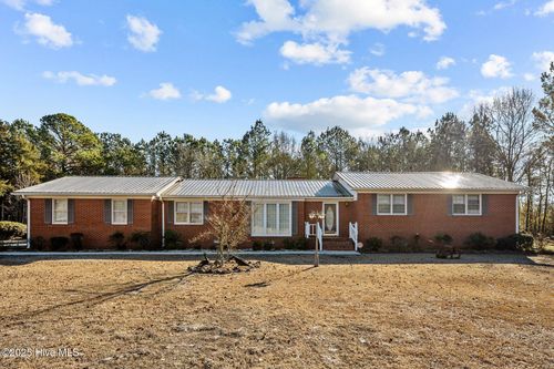 1263 Nash Johnsons Pond Rd, Magnolia, NC, 28453-8915 | Card Image