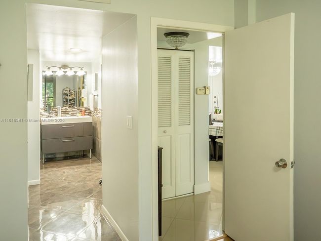 APT-212 - 7850 W Mcnab Rd, Condo with 2 bedrooms, 2 bathrooms and null parking in Tamarac FL | Image 21