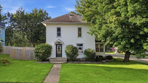 200 E North St, Walnut, IL, 61376-9504 | Card Image