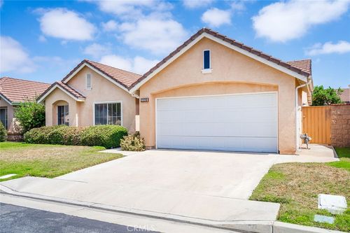 2220 Glenwood Ave, Hemet, CA, 92545-8209 | Card Image