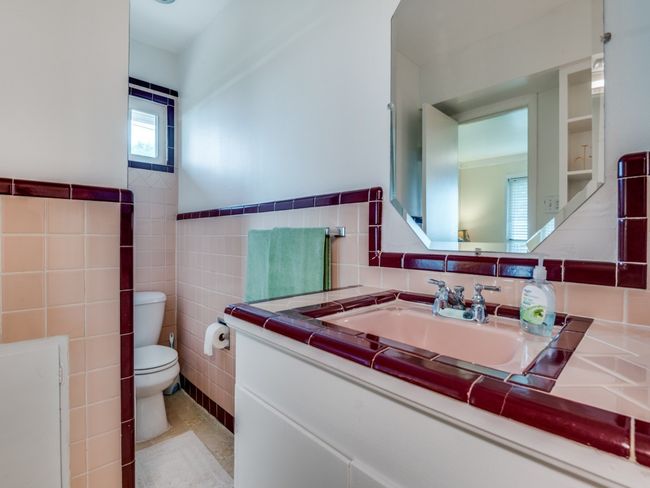 541 S Highway 67, House other with 3 bedrooms, 3 bathrooms and null parking in Cedar Hill TX | Image 21