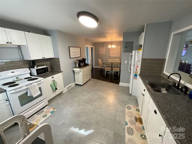 25 - 621 N Craige St, House other with 3 bedrooms, 2 bathrooms and null parking in Salisbury NC | Image 9