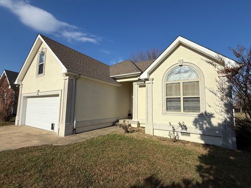 141 Foxrun, Springfield, TN, 37172-7332 | Card Image