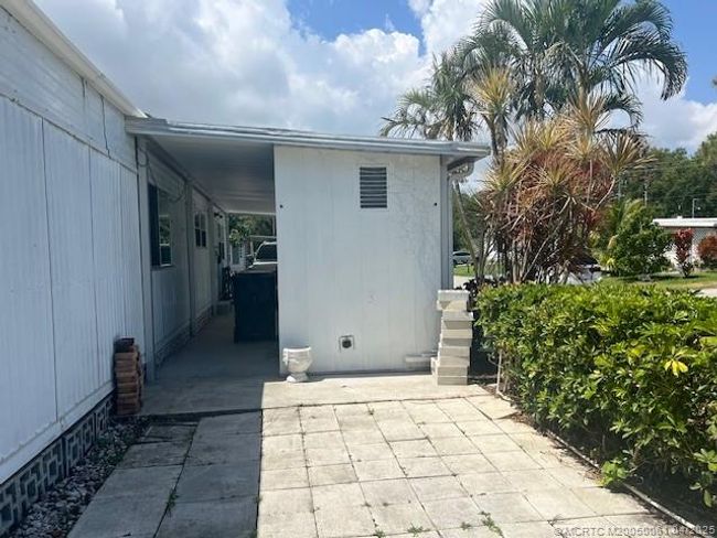 6118 N Joshua Ln, House other with 2 bedrooms, 2 bathrooms and 1 parking in Lantana FL | Image 40