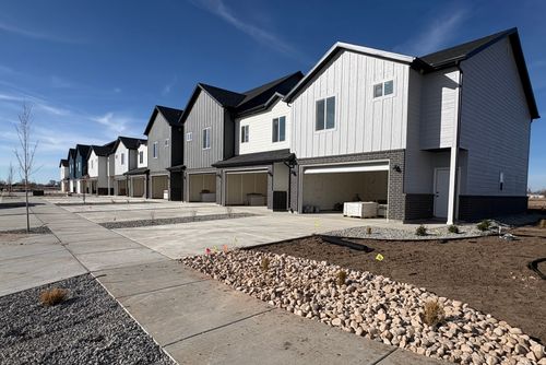 104-4354 N 1825 W, Clearfield, UT, 84015 | Card Image