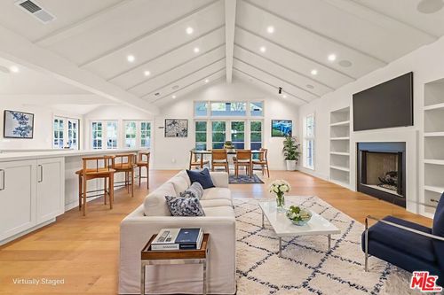 17620 Camino De Yatasto, Pacific Palisades, CA, 90272 | Card Image