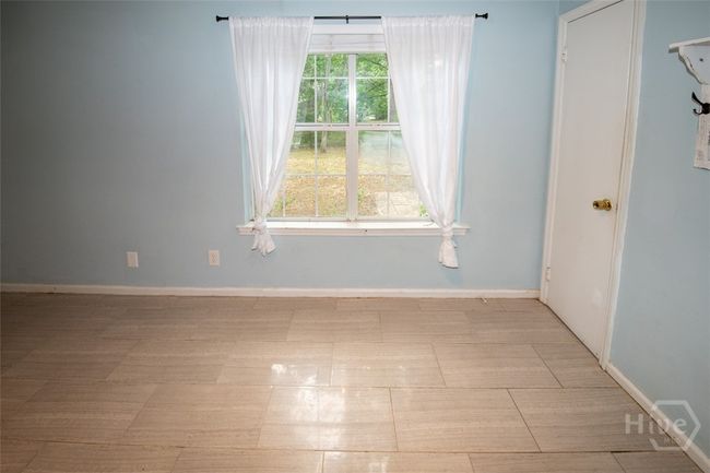 Kitchen/Breakfast Area | Image 14