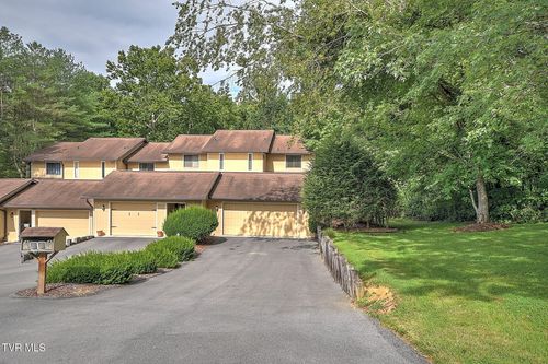 32-605 Redstone Dr, Bristol, TN, 37620-2973 | Card Image