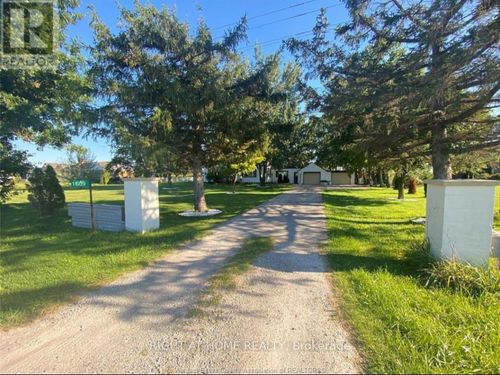 1609 County Road 46 Road, Lakeshore, ON, N0R1V0 | Card Image