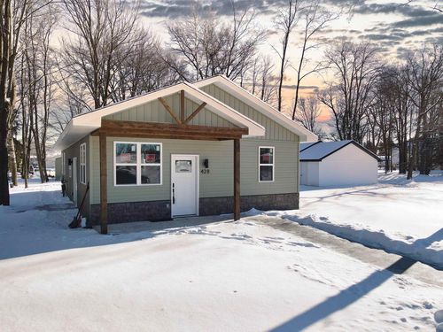 428 S Brown Avenue, Peshtigo, WI, 54157 | Card Image
