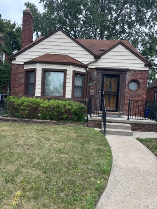 16864 Gilchrist St, Detroit, MI, 48235-3361 | Card Image