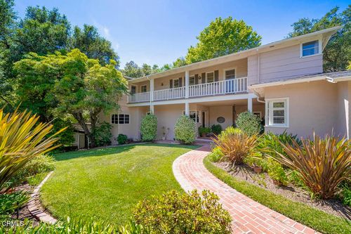 951 Laguna Road, Pasadena, CA, 91105 | Card Image