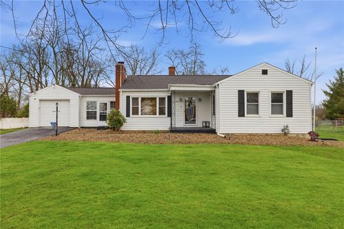 413 Summit View Dr, New Castle, PA, 16105-1431 | Card Image