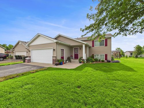 810 Deerberry Ct, Albany, MN, 56307-4526 | Card Image