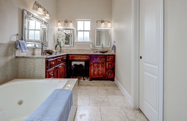 1903 Red Fox Rd, House other with 4 bedrooms, 4 bathrooms and null parking in Austin TX | Image 19