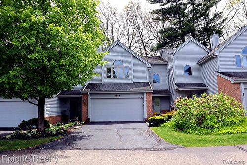 6607 Ridgeview Dr, Clarkston, MI, 48346-4456 | Card Image