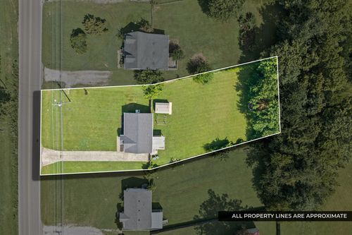 250 Hugh Hunter Rd, Oak Grove, KY, 42262-9108 | Card Image