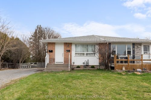 744 Selkirk Rd, Kingston, ON, K7P1A5 | Card Image