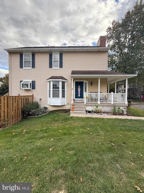 13678 Water Springs Ct, CENTREVILLE, VA, 20121-3017 | Card Image