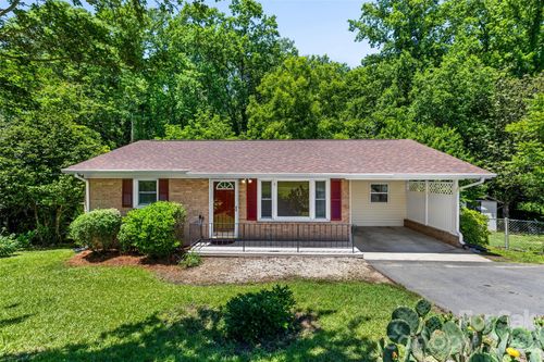 219 Belton Ave, Mount Holly, NC, 28120-2009 | Card Image