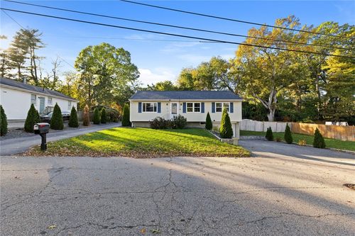 23 Skycrest Ave, East Providence, RI, 02914-1216 | Card Image