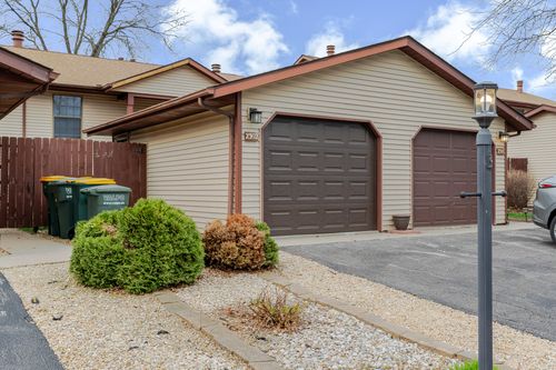2302 Yorktowne Dr, Valparaiso, IN, 46383-3974 | Card Image