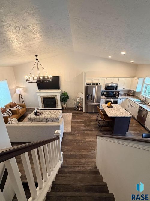 1107 Hemlock Cir Circle, Harrisburg, SD, 57032 | Card Image