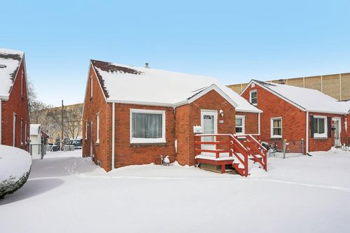 4271 S 5th Street, Milwaukee, WI, 53207 | Card Image