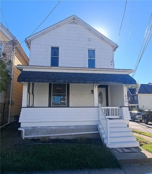 439 Longfellow St, Vandergrift, PA, 15690-1448 | Card Image