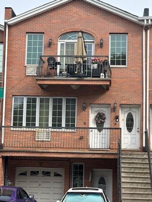 2613 Shore Pkwy, Brooklyn, NY, 11223-6191 | Card Image