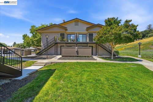 263 Famoso Plz, Union City, CA, 94587-3745 | Card Image