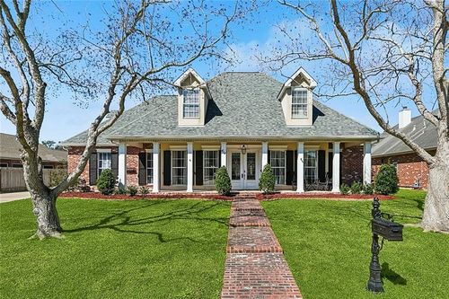 414 Doctor Gorman Dr, Belle Chasse, LA, 70037-2203 | Card Image