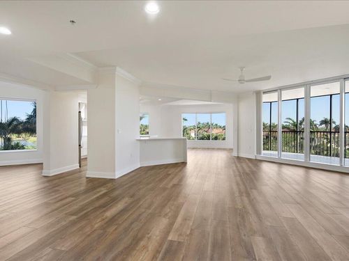 201-1060 Borghese Ln, Naples, FL, 34114-7872 | Card Image