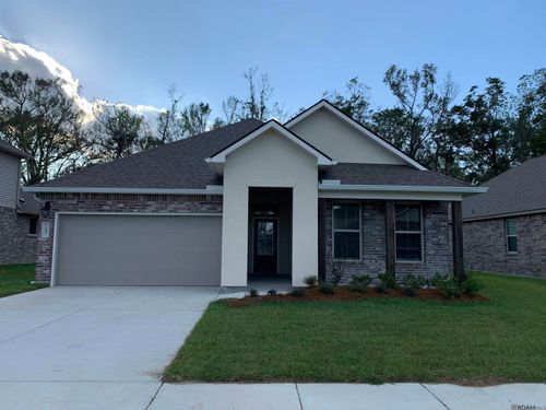 7601 Trailview Dr, Gonzales, LA, 70737-8274 | Card Image