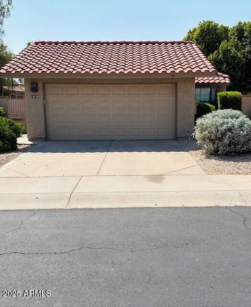12620 S Tonto Ct, Phoenix, AZ, 85044-3957 | Card Image
