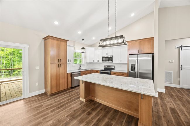 305 Georgee Rd, House other with 3 bedrooms, 2 bathrooms and 2 parking in Jamestown TN | Image 6