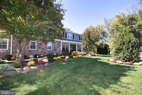 136 Washington Dr, WARMINSTER, PA, 18974-5353 | Card Image